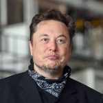 Elon Musk diz que a SpaceX pode em breve enfrentar a falência. Eis o por que isso é improvável.